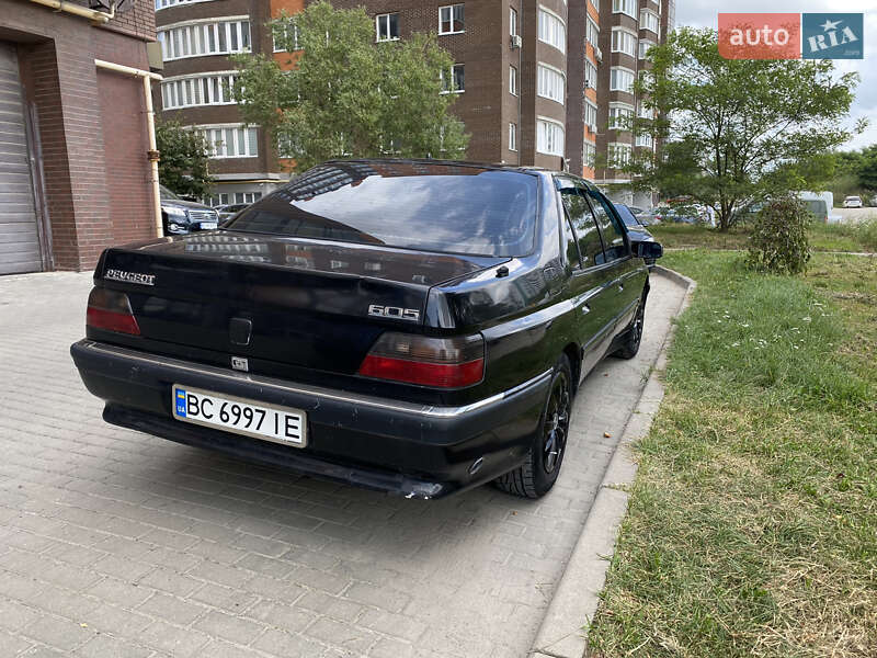 Peugeot 605 1992