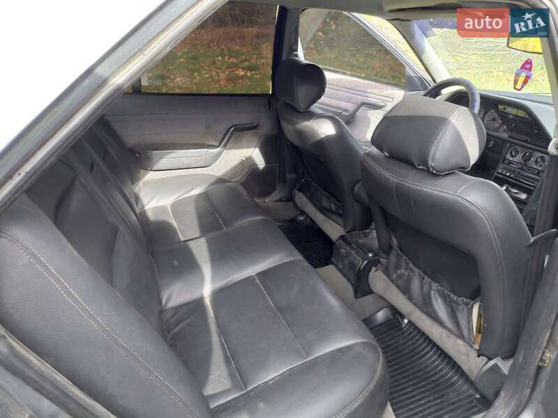 Седан Peugeot 605 1991 в Сквирі