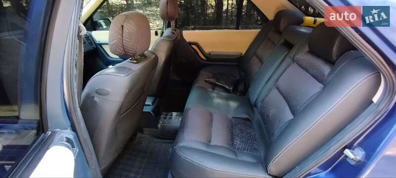 Седан Peugeot 605 1990 в Славуті