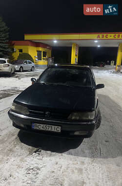 Седан Peugeot 605 1996 в Млиніві