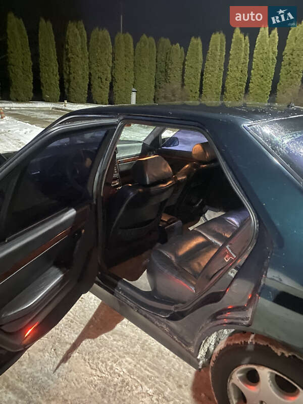 Седан Peugeot 605 1996 в Млиніві