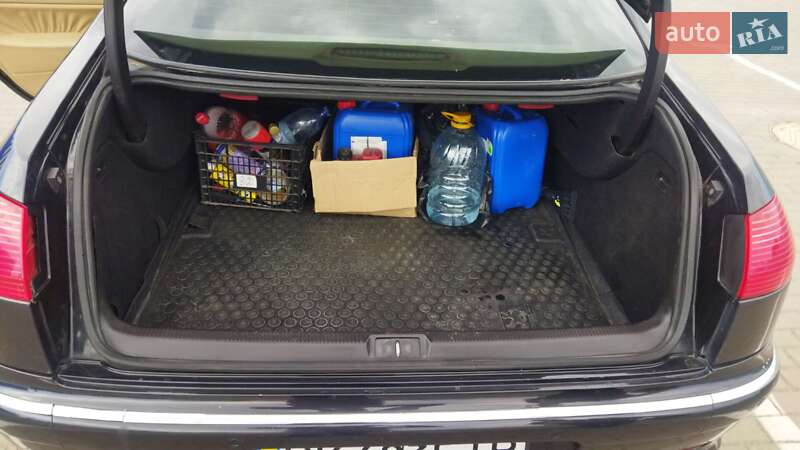 Седан Peugeot 607 2005 в Дубні