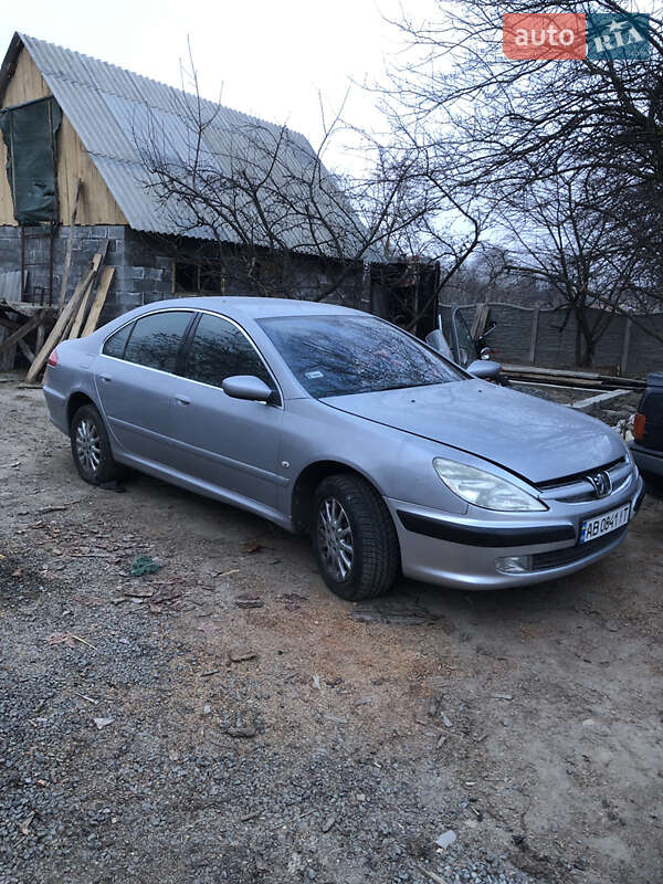 Peugeot 607 2001
