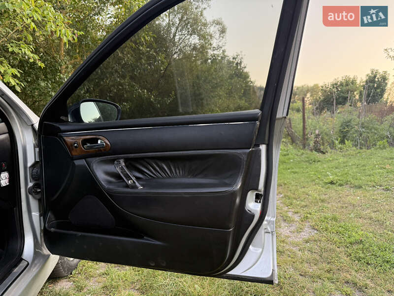 Седан Peugeot 607 2009 в Тернополе