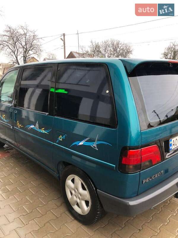 Мінівен Peugeot 806 1997 в Рахові