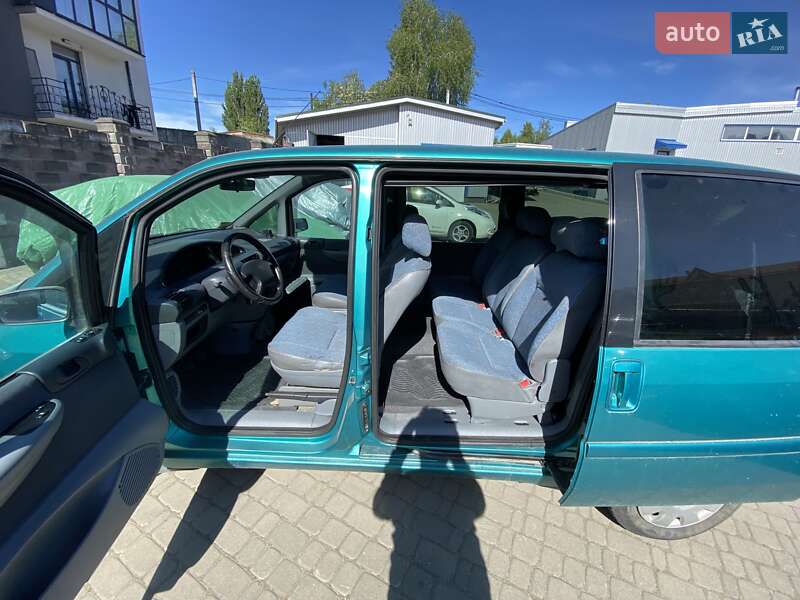 Минивэн Peugeot 806 2000 в Ровно