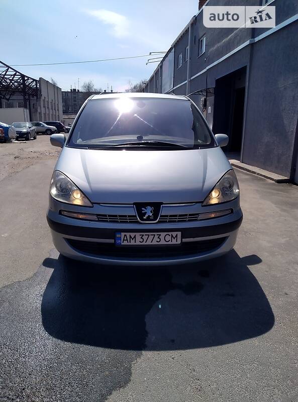 Мінівен Peugeot 807 2004 в Житомирі