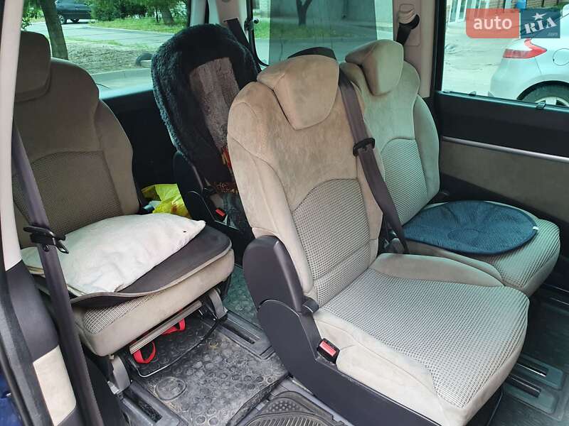 Минивэн Peugeot 807 2006 в Сумах