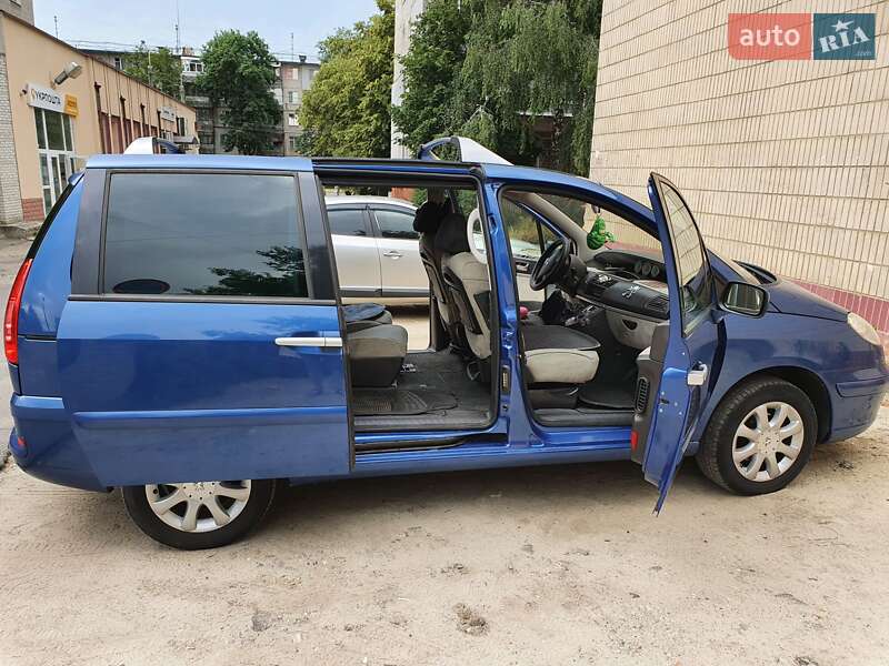 Минивэн Peugeot 807 2006 в Сумах