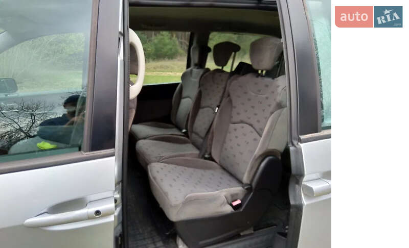 Мінівен Peugeot 807 2003 в Кам'янському