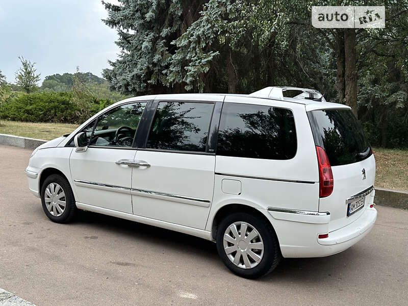 Минивэн Peugeot 807 2011 в Житомире