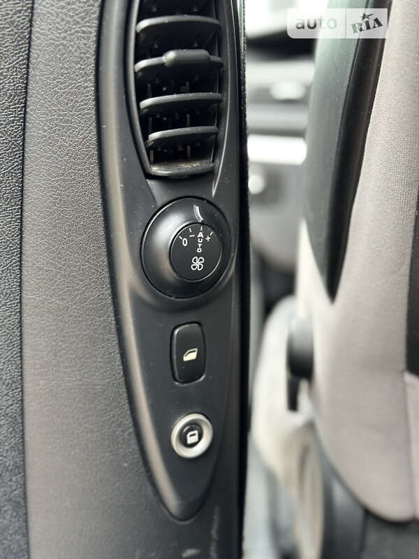 Минивэн Peugeot 807 2011 в Житомире