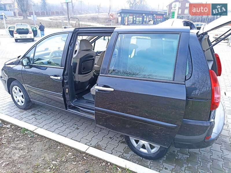 Минивэн Peugeot 807 2007 в Черновцах