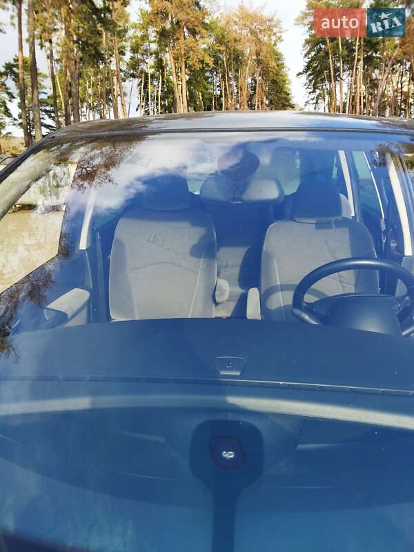 Минивэн Peugeot 807 2010 в Харькове