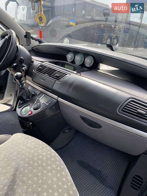 Мінівен Peugeot 807 2005 в Тлумачі