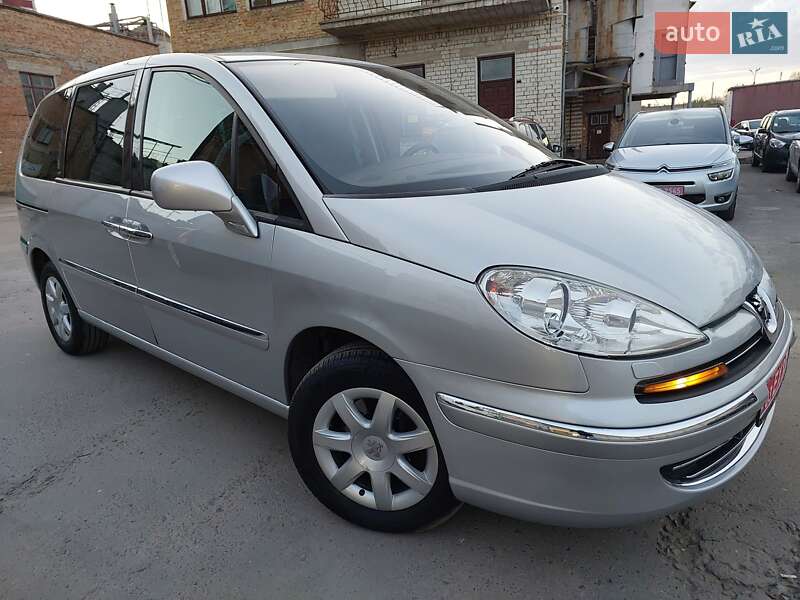 Минивэн Peugeot 807 2011 в 