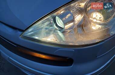Минивэн Peugeot 807 2011 в 