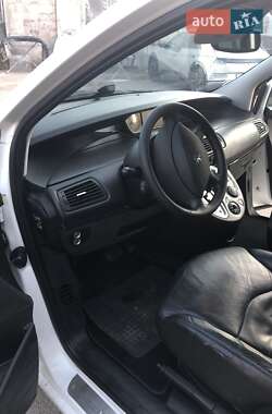 Минивэн Peugeot 807 2013 в 