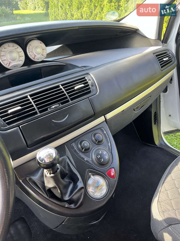 Мінівен Peugeot 807 2008 в Прилуках