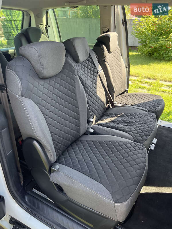 Мінівен Peugeot 807 2008 в Прилуках