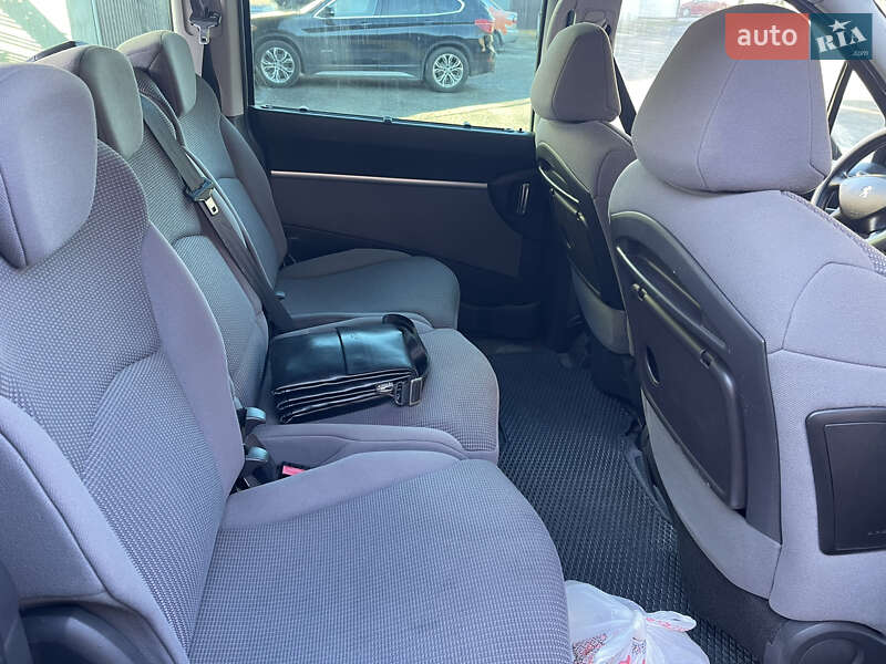 Мінівен Peugeot 807 2005 в Тульчині