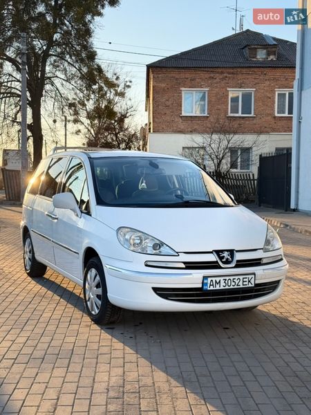 Минивэн Peugeot 807 2011 в Житомире