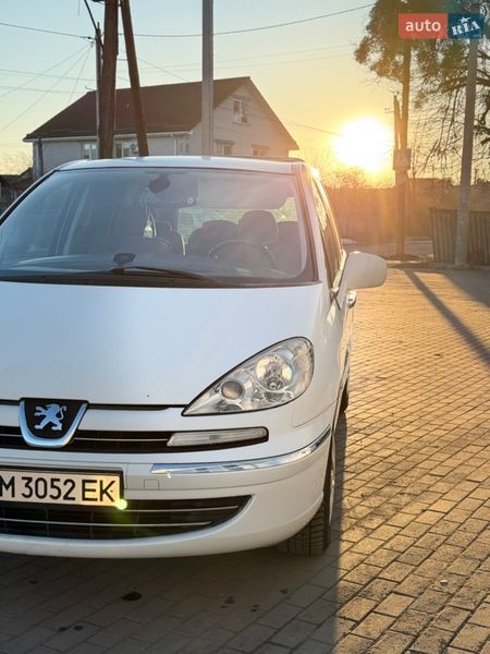 Минивэн Peugeot 807 2011 в Житомире