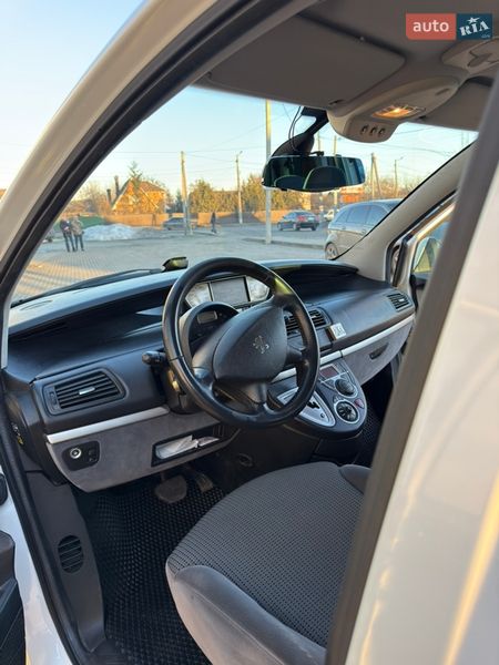 Минивэн Peugeot 807 2011 в Житомире