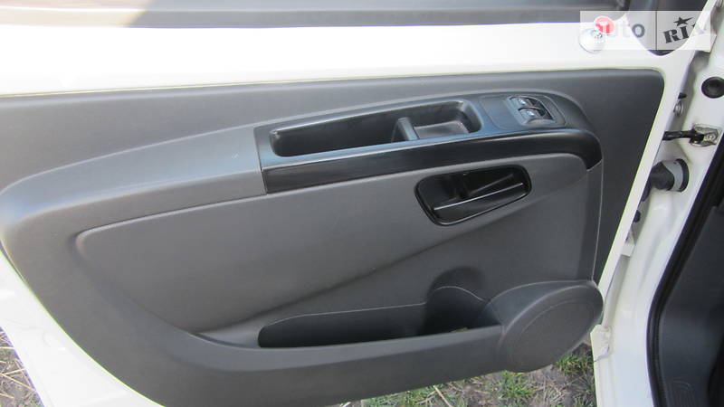 Мінівен Peugeot Bipper 2008 в Львові