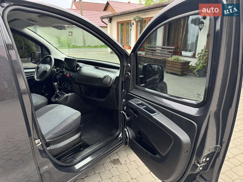 Вантажний фургон Peugeot Bipper 2014 в Іршаві