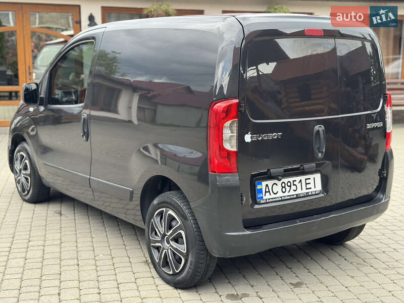 Вантажний фургон Peugeot Bipper 2014 в Іршаві