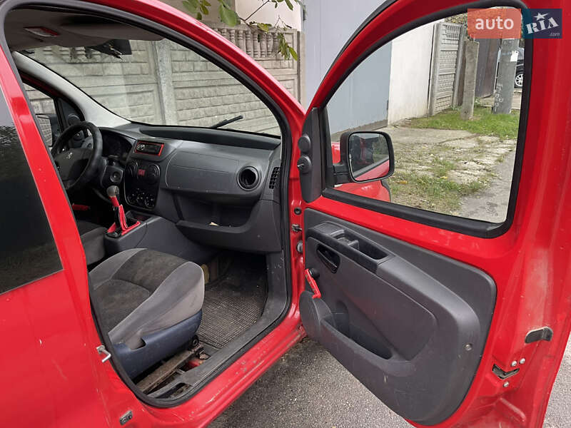 Минивэн Peugeot Bipper 2008 в Киеве фото 9 Минивэн Peugeot Bipper 2008 в Киеве