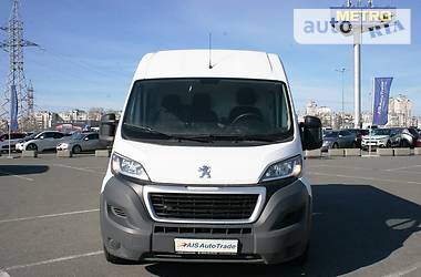 Вантажопасажирський фургон Peugeot Boxer 2014 в Києві