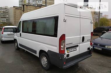 Вантажопасажирський фургон Peugeot Boxer 2006 в Києві