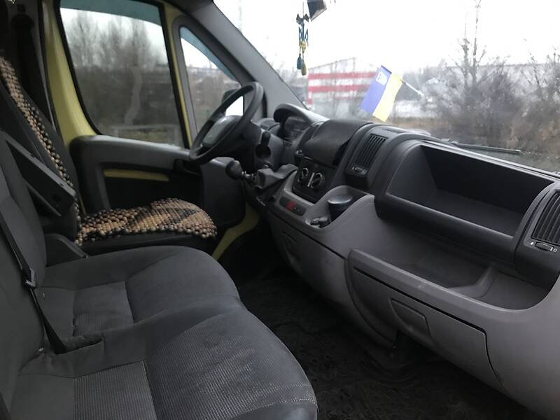 Вантажопасажирський фургон Peugeot Boxer 2007 в Києві