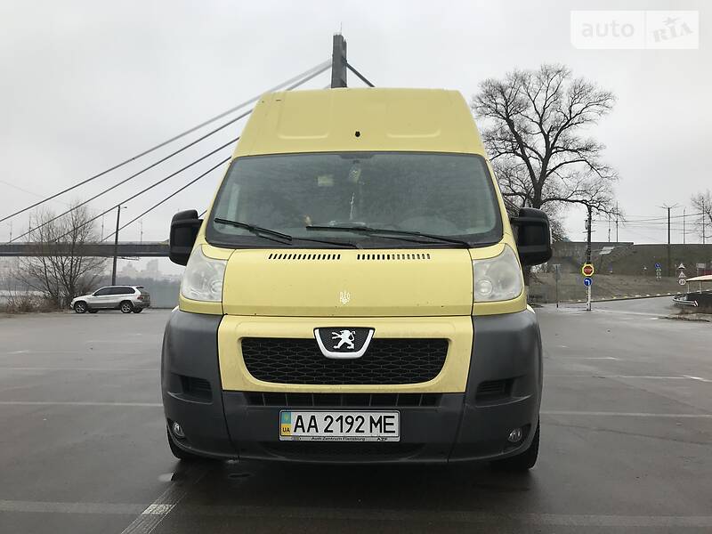 Вантажопасажирський фургон Peugeot Boxer 2007 в Києві