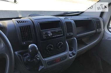 Вантажопасажирський фургон Peugeot Boxer 2008 в 