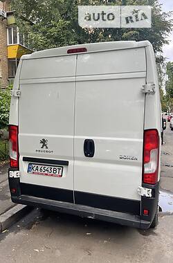 Грузовой фургон Peugeot Boxer 2020 в 