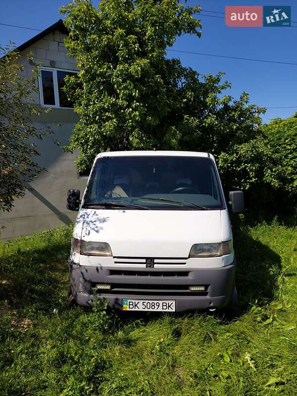Микроавтобус Peugeot Boxer 1996 в Ровно фото Микроавтобус Peugeot Boxer 1996 в Ровно
