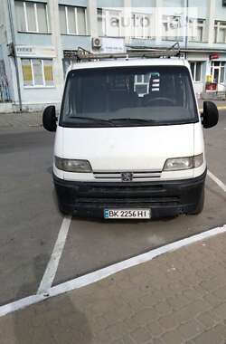 Другие грузовики Peugeot Boxer 2001 в Радивилове