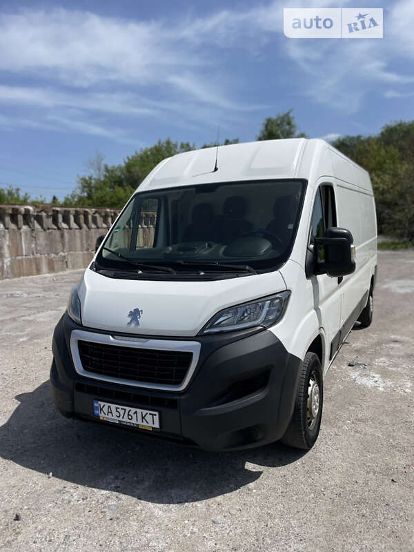 Вантажний фургон Peugeot Boxer 2019 в Фастові