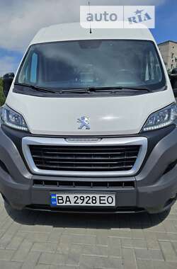 Грузопассажирский фургон Peugeot Boxer 2017 в Кропивницком