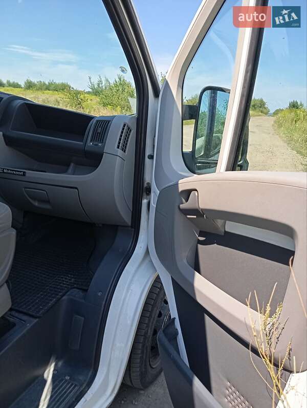 Мікроавтобус Peugeot Boxer 2007 в Івано-Франківську