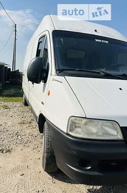 Вантажний фургон Peugeot Boxer 2006 в Борисполі