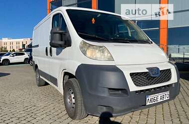 Вантажний фургон Peugeot Boxer 2013 в Львові