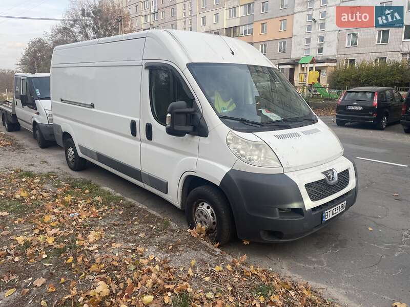 Вантажопасажирський фургон Peugeot Boxer 2012 в Обухові