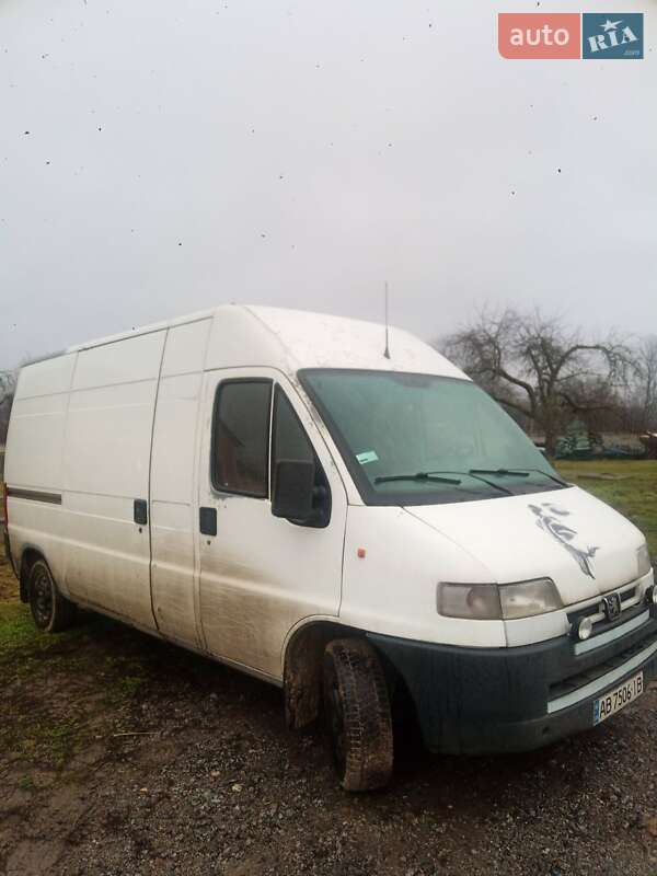 Вантажний фургон Peugeot Boxer 1998 в Вінниці