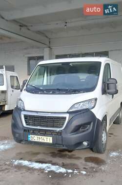 Вантажний фургон Peugeot Boxer 2020 в Львові