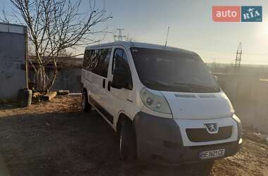 Микроавтобус Peugeot Boxer 2006 в Южноукраинске