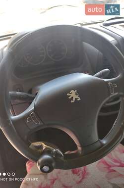 Другие автобусы Peugeot Boxer 2003 в 